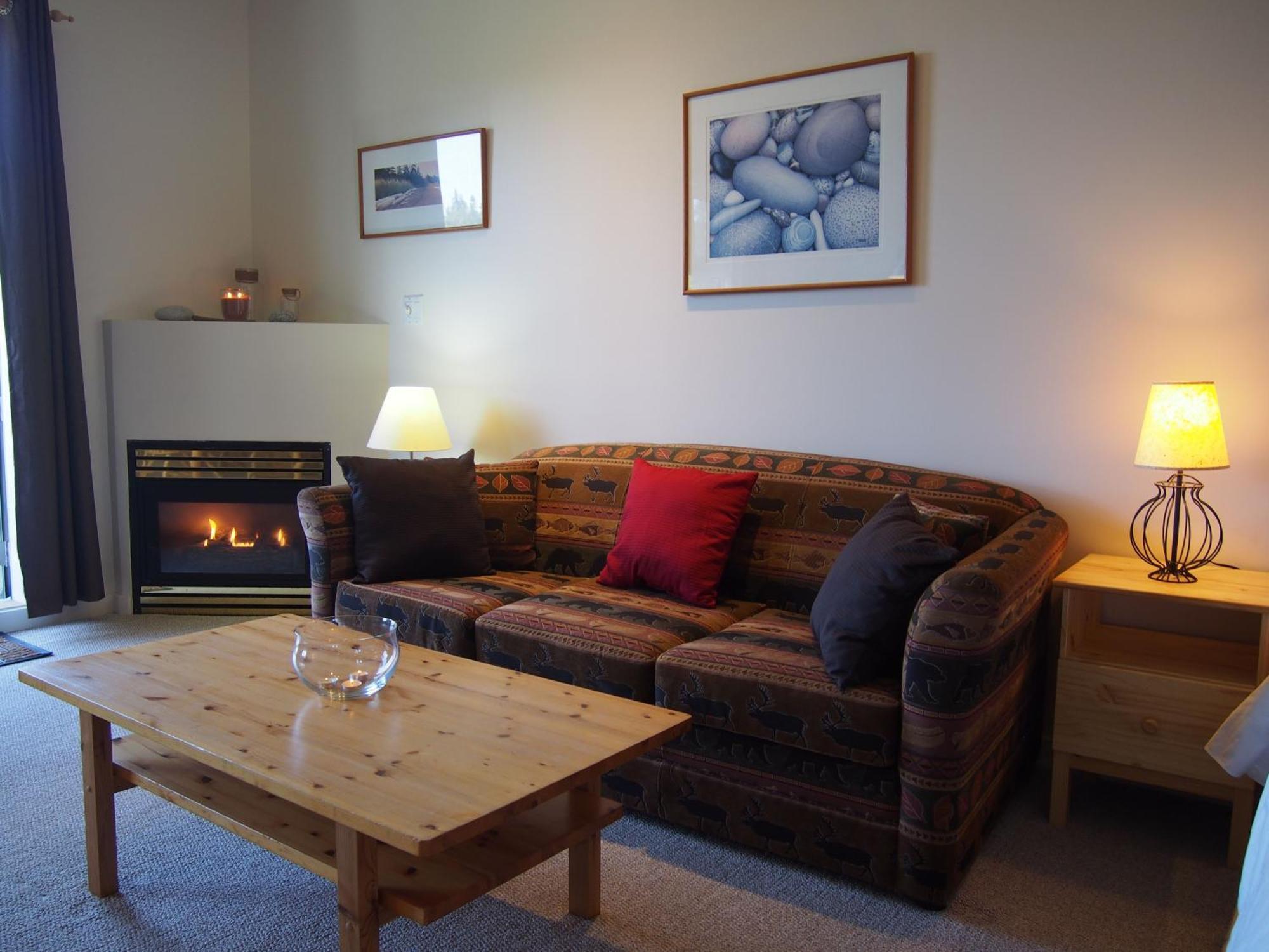 Island Village Properties At Fred Tibbs Tofino Zewnętrze zdjęcie