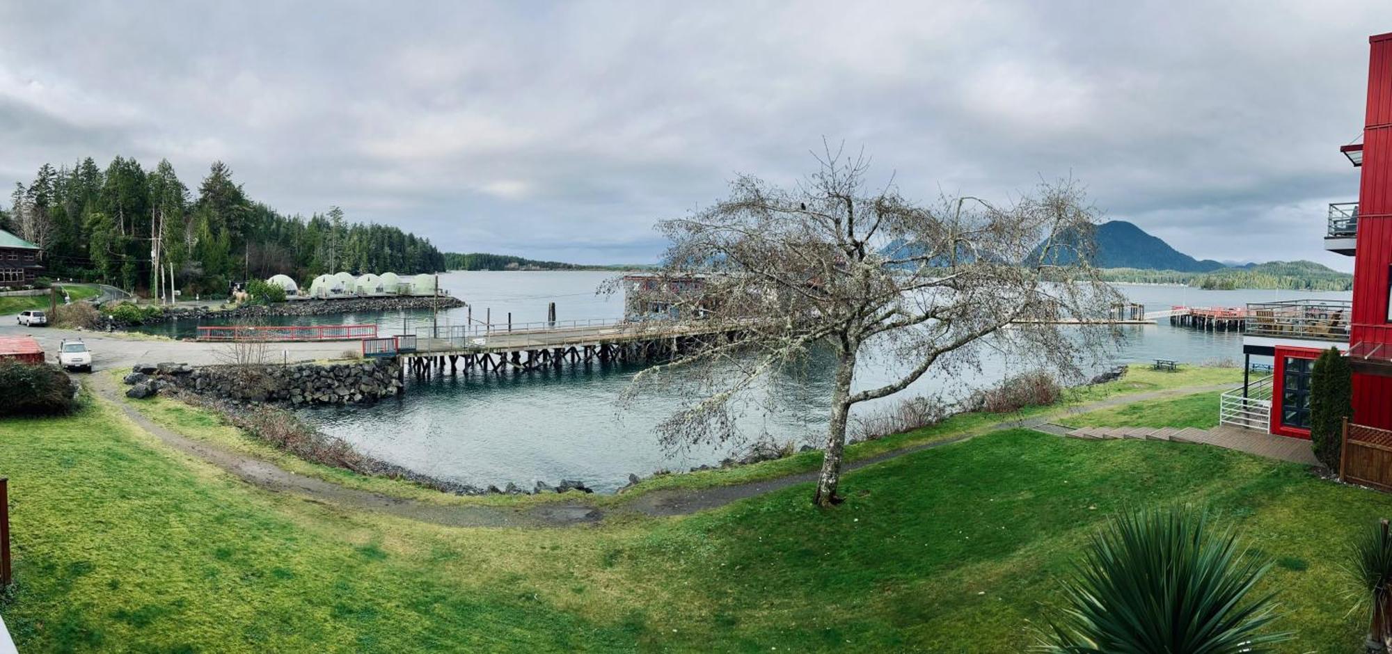 Island Village Properties At Fred Tibbs Tofino Zewnętrze zdjęcie